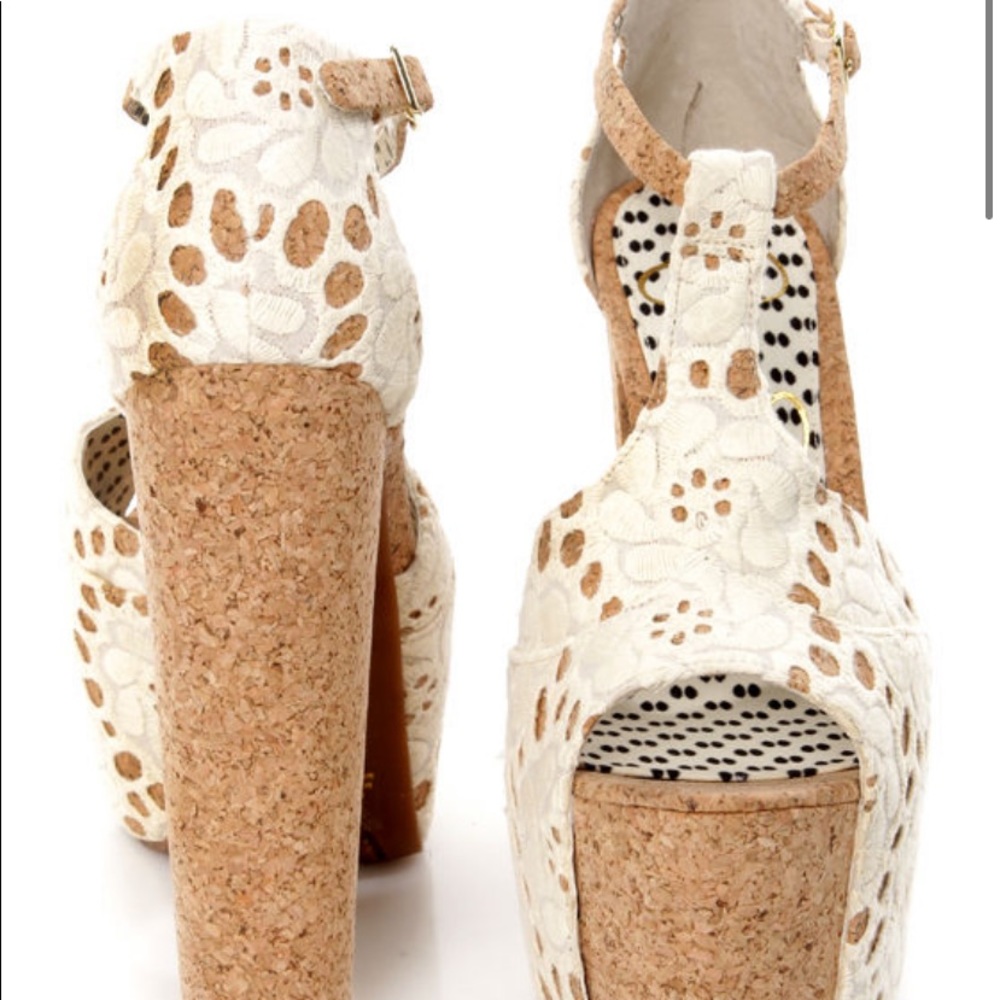 Jessica Simpson heels